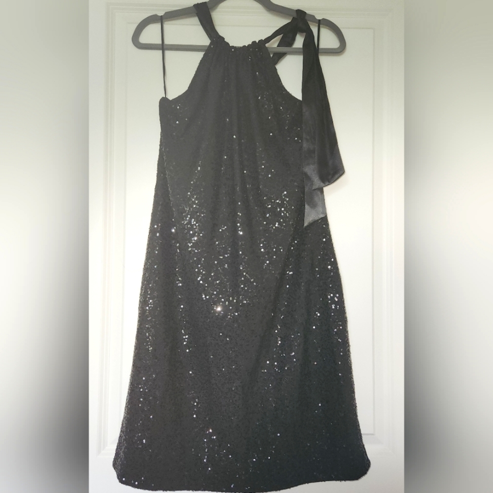 Tahari Sequins Halter Cocktail Dress - Size L/6